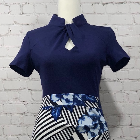 Vintage Vibe Bodycon Midi Short Sleeve Floral Dress Homeyee Spring/Summer Small - Picture 2 of 7